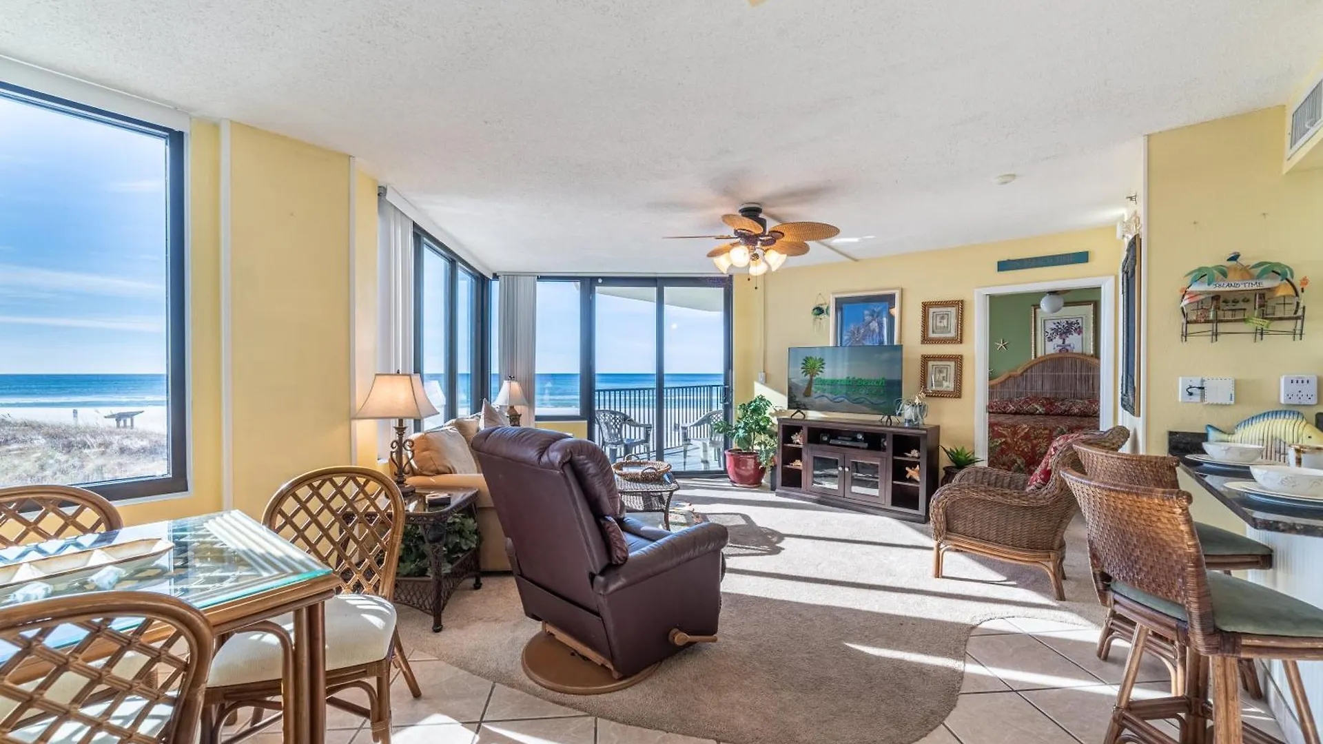 Semesterbostad Sunbird 0208E 'Dolphin Watch' Villa Panama City Beach